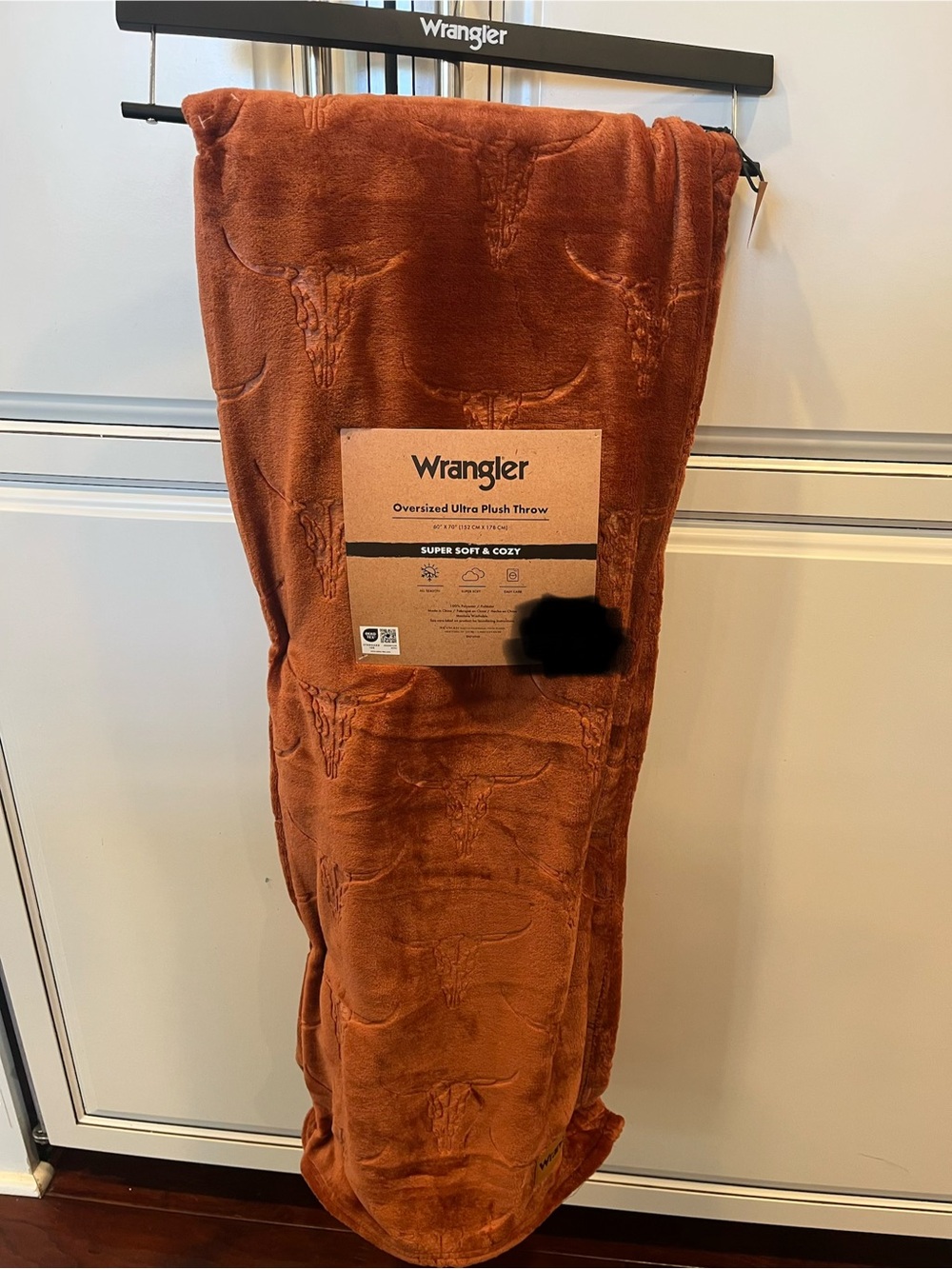 Wrangler Oversized Plush Throw Blanket - Rust Longhorn
